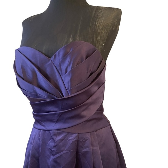 David’s Bridal Plum Rushed Strapless Gown - Picture 5 of 16